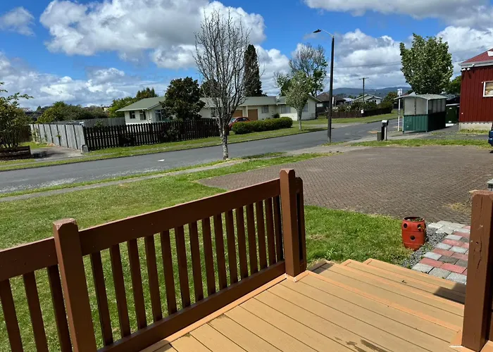 Gasthof 4 Beds Including 2 Double Beds, 1 Single Bed, And 1 Double Sofa Bed In A Small 1 Bedroom And 1 Lounge No Kitchen Only Fridge, Microwave 3*